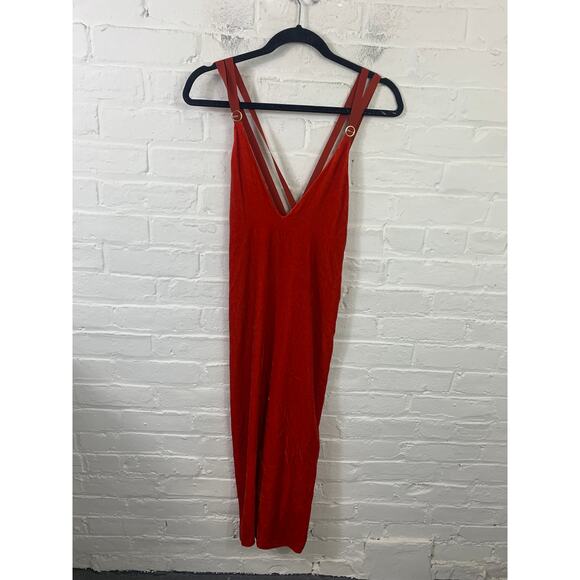Dionlee Women's Stunning Velvet Midi Dress With Adjustable Straps Red Size S - Picture 3 of 6